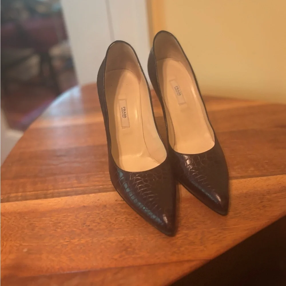 PRADA - Picture 9 of 12